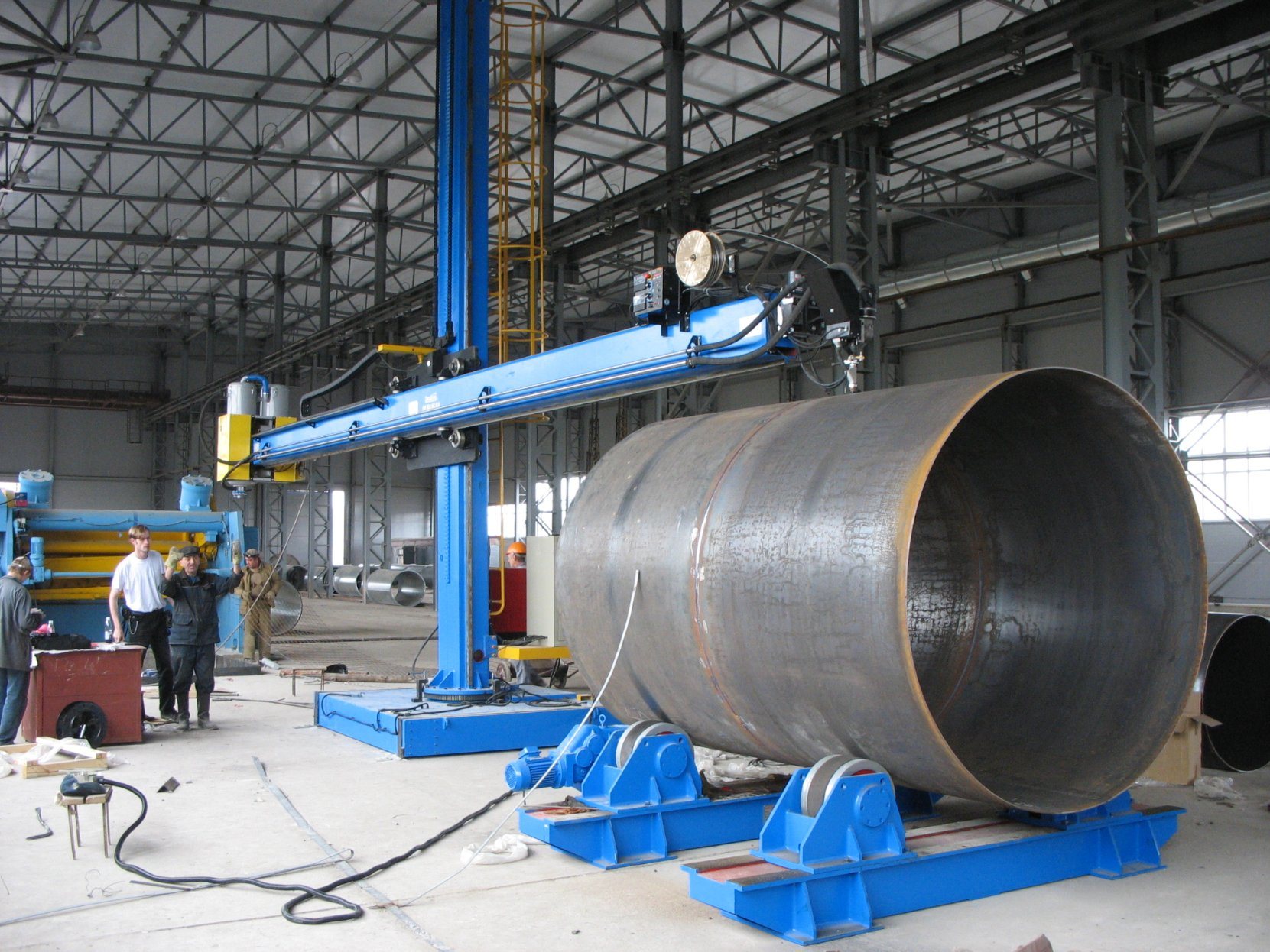 welding column and boom manipulator in UAE